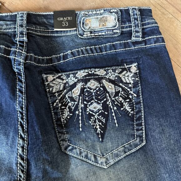 Grace in L.A. Easy Fit Bootcut Jeans Size 33 NWT Embroidered Rhinestone Pockets - Picture 1 of 10